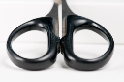 Large handles Large handles